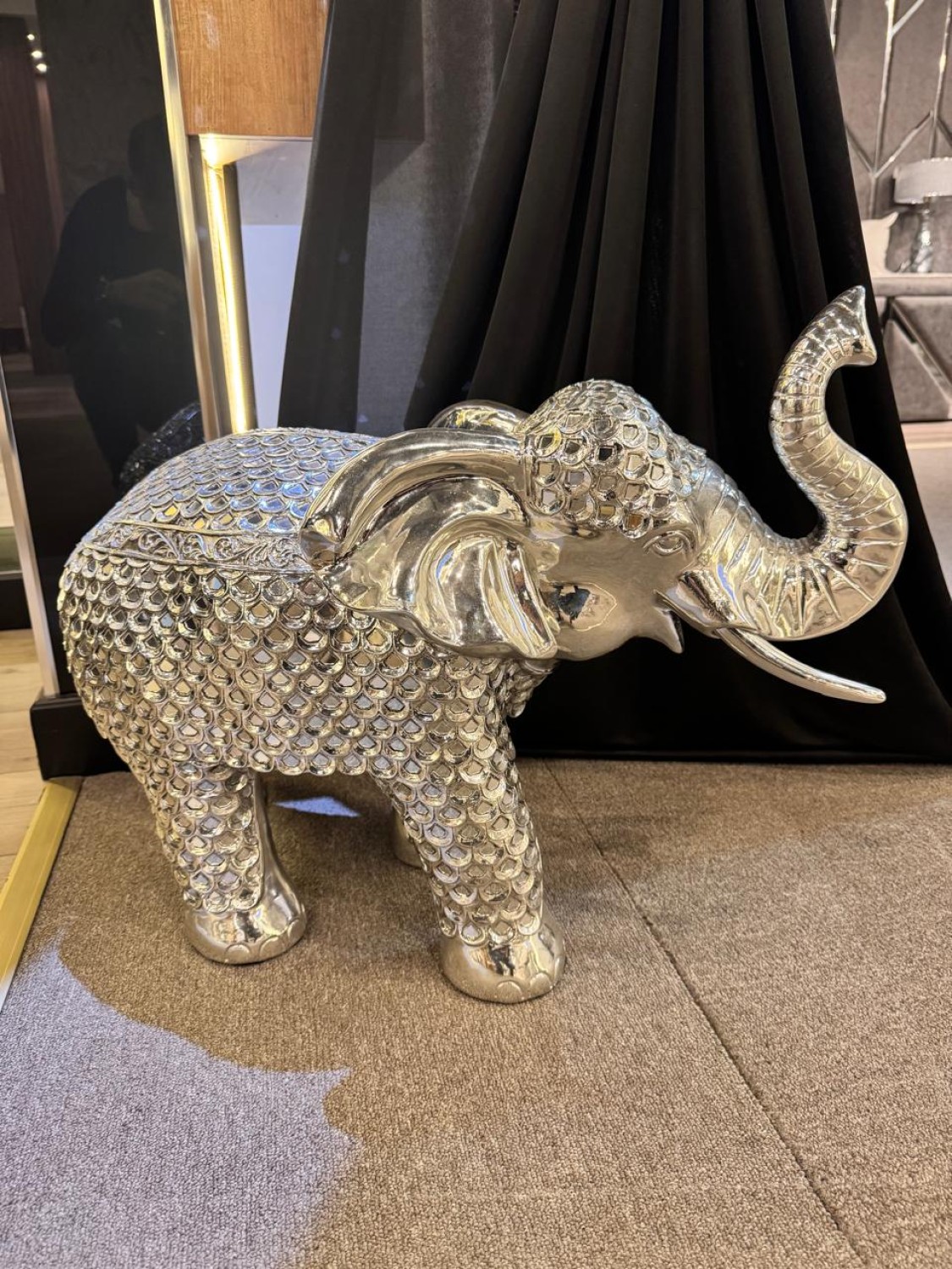 ELEPHANT Silver